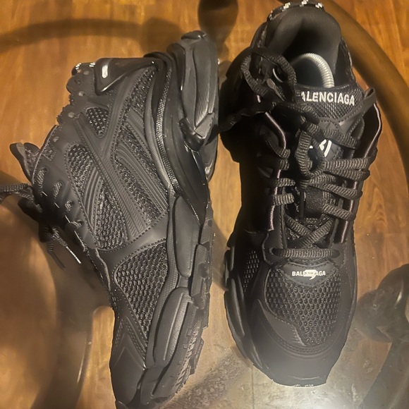 Balenciaga Runners Matte Black - Picture 5 of 5